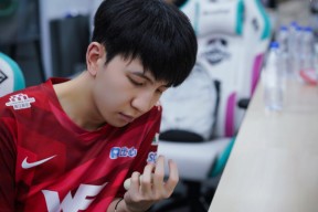 爱游戏app -关于Ning遭遇三连败，巴塞罗那教练面临压力！的信息