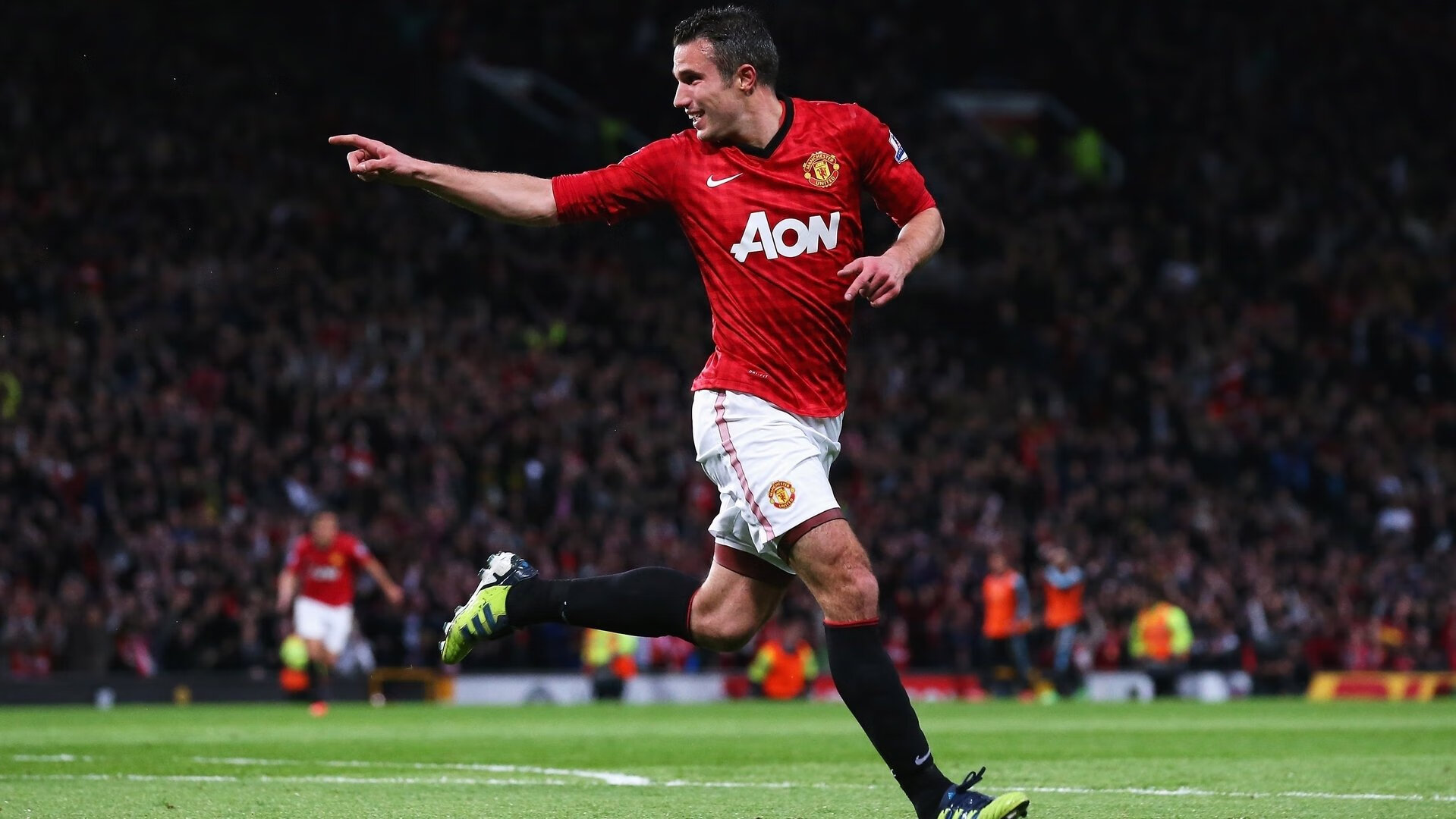 Scout回归赛场，比分优势明显首场状态亮眼，塞尔维亚队观众沸腾！